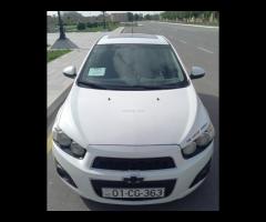 Chevrolet Aveo: 1.4 l | 2013 il 176523 km Sedan - 3