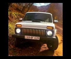 VAZ (LADA) 4x4 Niva: 1.7 l | 2003 il 220 km Universal