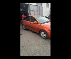 Kia Rio: 1.6 l | 2006 il Hetçbek - 3